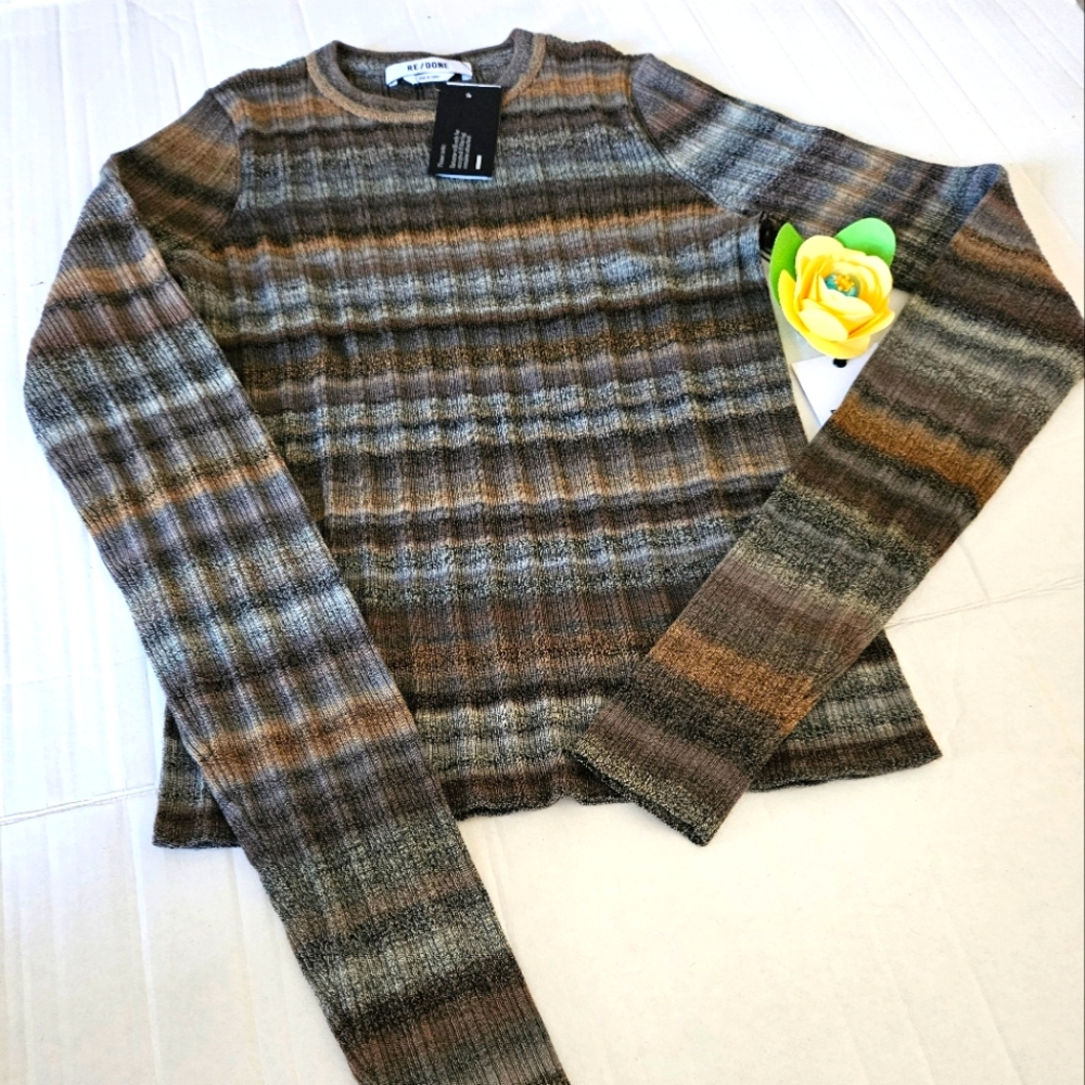 LONG SLEEVE RIBBED CREW NECK